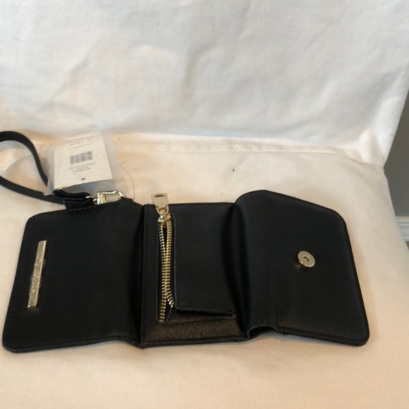 Steve Madden French Wallet - Picture 4 of 6